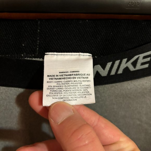 Nike Pro Dri-Fit Ladies’ Capri‎ Leggings - Size S - Picture 6 of 11